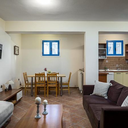 Villa Nina With Private Plunge Pool, 5Km To Corfu Town Extérieur photo