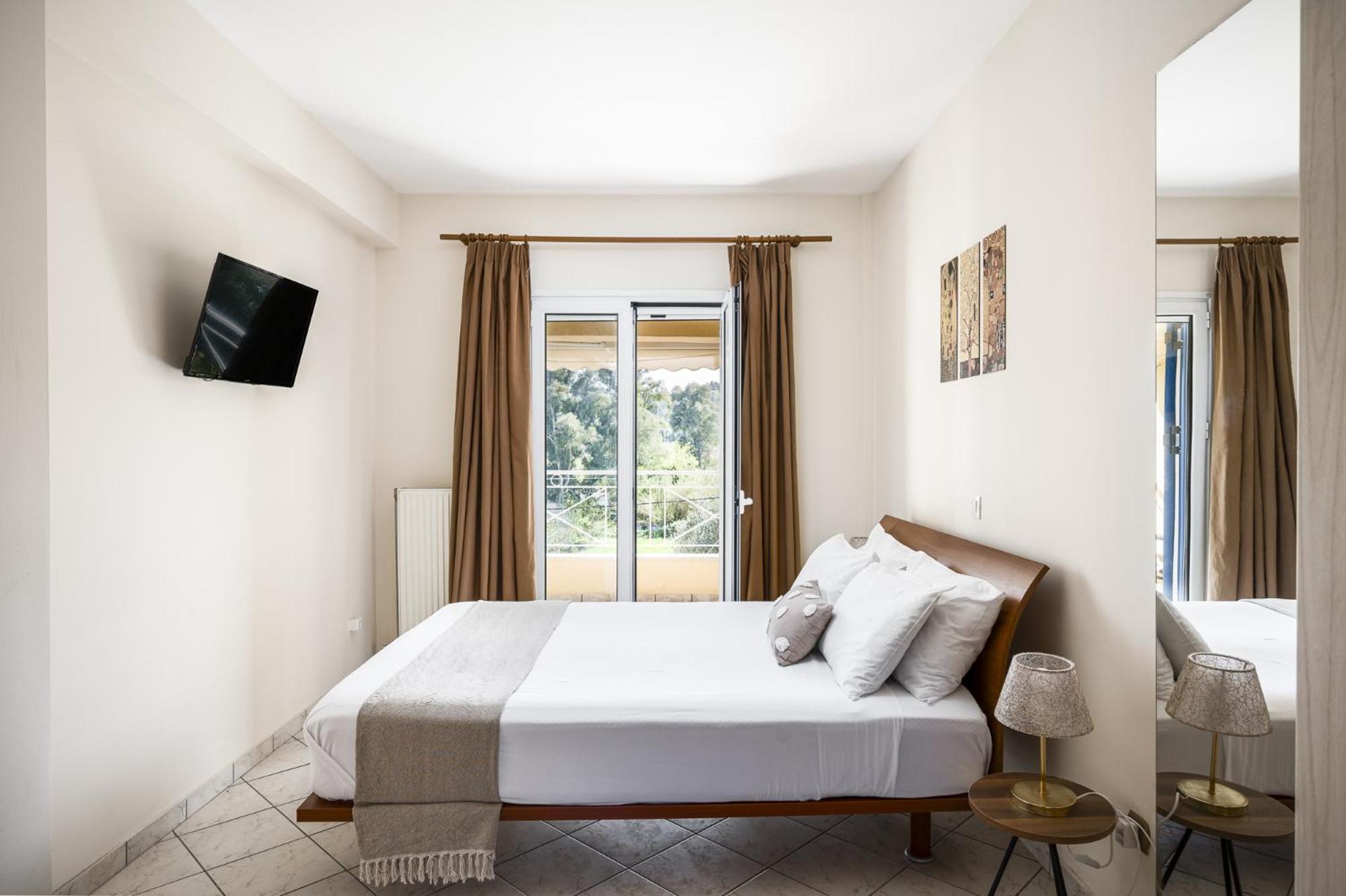 Villa Nina With Private Plunge Pool, 5Km To Corfu Town Extérieur photo